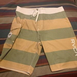 RVCA Shorts Size 34